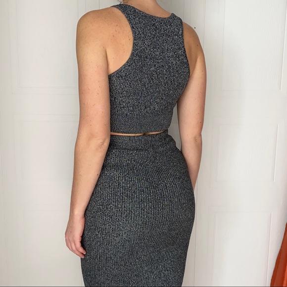 Crop top - Picture 2 of 2